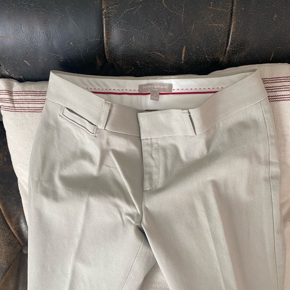 Banana Republic Sloan pant. Size 2. 3pair - Picture 3 of 4